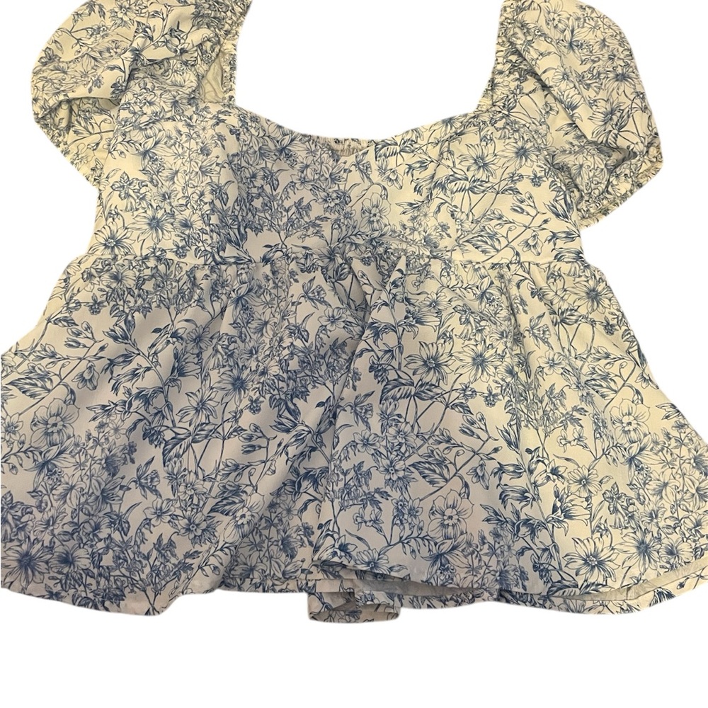 SHEIN Blue and White Floral Camisole